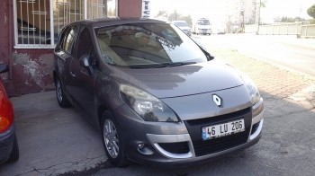 Renault Grant Scenic 1.5DCI 2010 Model