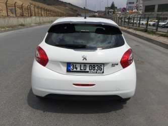 2014 PEUGEOT 208 DİZEL OTOMATİK 15.000KM