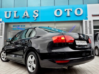 2012-JETTA-COMFORTLİNE-57.000KM-OTOMATİK-NAVİGASYON-SİYAH İÇİBEJ