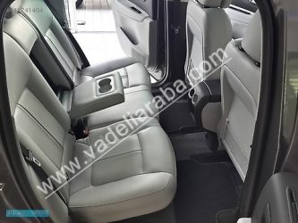 Peugeot 3008 Cam Tavan 1.6 HDi Xenon Far Kazasız